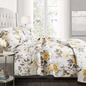 3 Piece Quilt Bedding Set, Yellow Penrose Floral, Birds Full/Queen Reversible